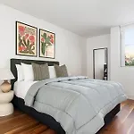 Crown Street Apartments By Urban Rest