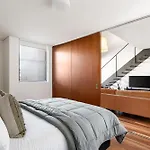 Crown Street Apartments By Urban Rest